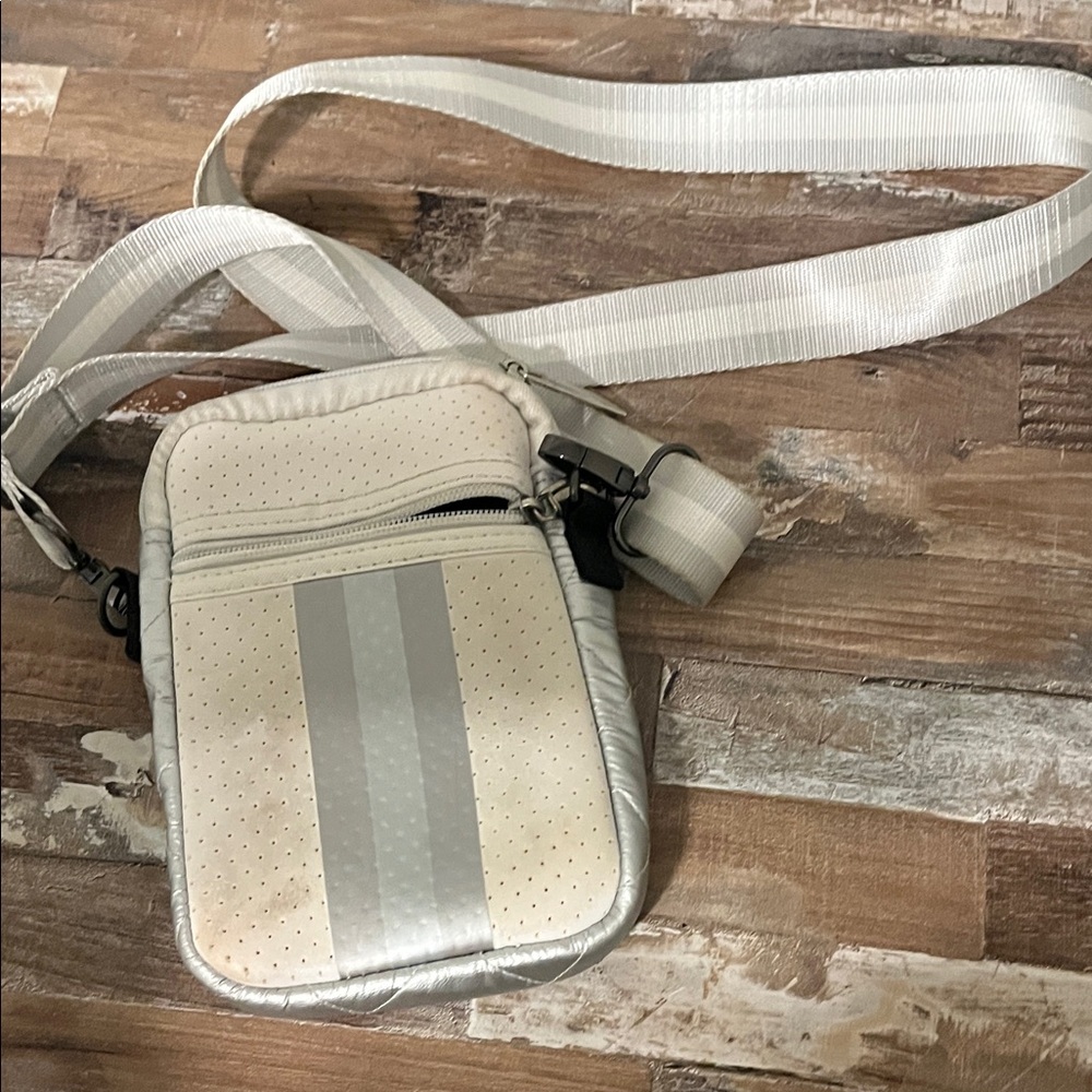 HAUTE SHORE Cream and Silver Crossbody Bag